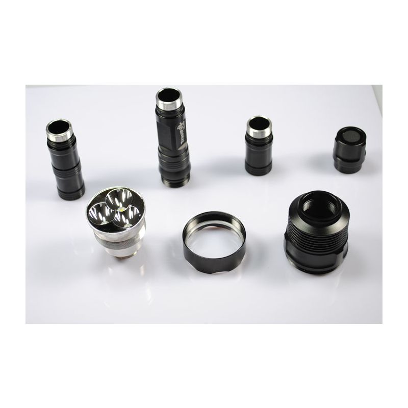 Torcia LED TrustFire TR-3T6 3800 lumen con cinque modalità e lente in vetro compatibile 18650 affidabilità alta qualità robusta costruzione ideale accessorio outdoor prezzo conveniente