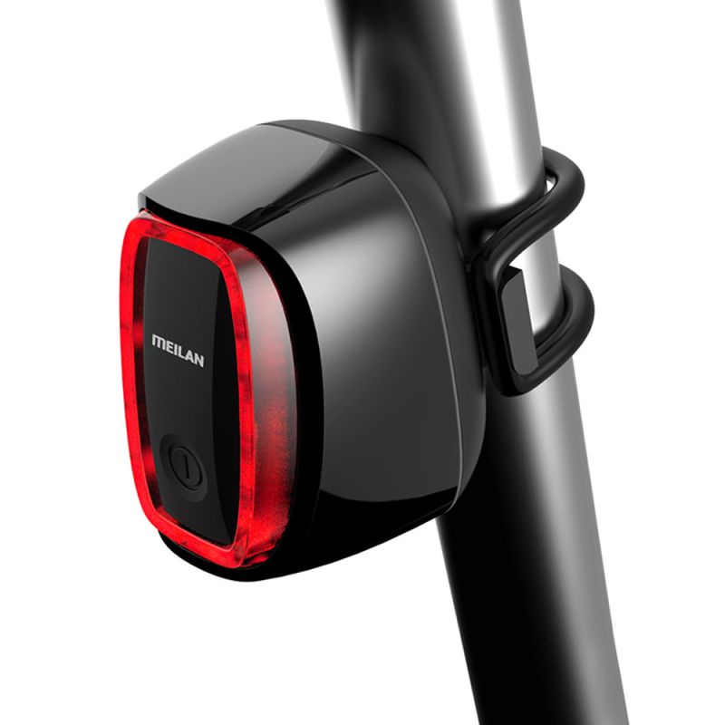 Luce Posteriore Intelligente per Bicicletta MEILAN X6 Elevata Luminosità Ricaricabile USB Impermeabile con Rilevamento Freno Ideale per Sicurezza Ciclista e Visibilità
