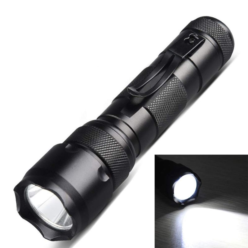 Torcia UltraFire WF-502B.2 LED leggera 1600 lumen 5 modalità alta luminosità per campeggio emergenze tattica affidabile illuminazione esterna versatile resistente
