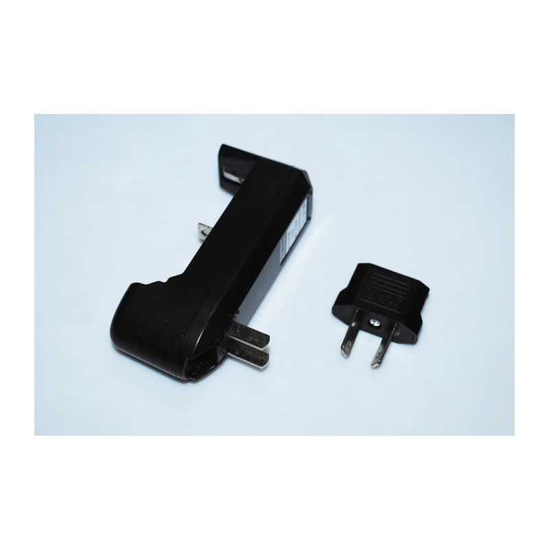 Caricabatteria UltraFire per batteria ricaricabile 18650 16340 AA AAA CR123A ricarica sicura arresto automatico compatibilità globale nuovo design compatto accessorio indispensabile prezzo 0-19.99€