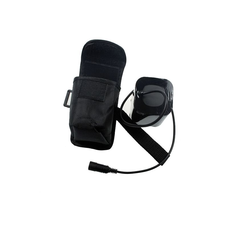 VICMAX 8L2 Faro Bicicletta 10000 Lumen LED Impermeabile IP65 Montaggio Versatile Modalità Operative per Sicurezza Notturna e Avventura in Condizioni Meteo Avverse