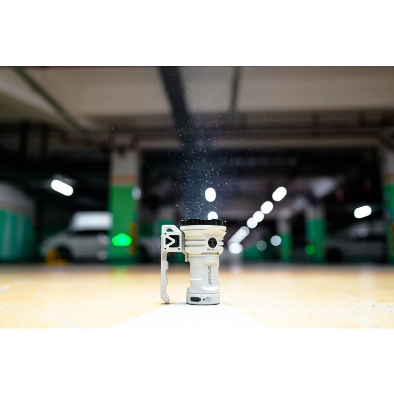 Manker MK38 Torcia LED 8x XHP70.2 41500 Lumen Illuminazione Multiuso Proiettore Portatile Alta Luminosità Lunga Distanza di Proiezione Torcia Da Campeggio e Emergenza