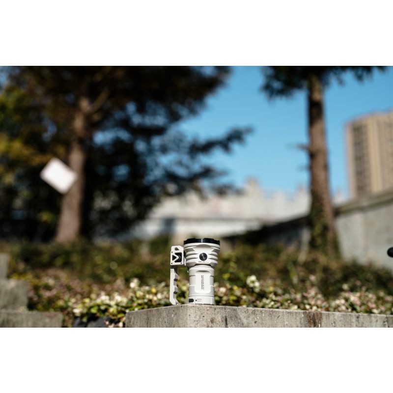 Manker MK38 Torcia LED 8x XHP70.2 41500 Lumen Illuminazione Multiuso Proiettore Portatile Alta Luminosità Lunga Distanza di Proiezione Torcia Da Campeggio e Emergenza