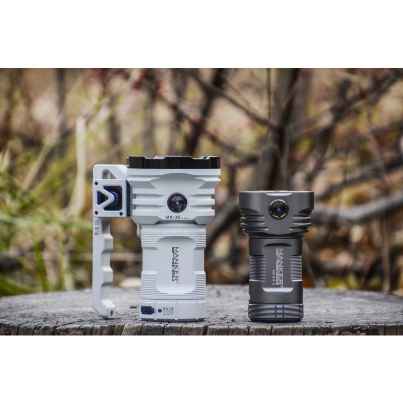 Manker MK38 Torcia LED 8x XHP70.2 41500 Lumen Illuminazione Multiuso Proiettore Portatile Alta Luminosità Lunga Distanza di Proiezione Torcia Da Campeggio e Emergenza