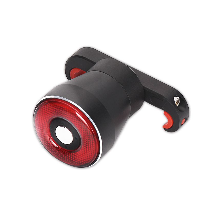 ANTUSI Q5 fanale posteriore smart per bici con avvio automatico impermeabile IPx6 modalità flash multiple per sicurezza e visibilità ottimali accessorio essenziale per ciclismo