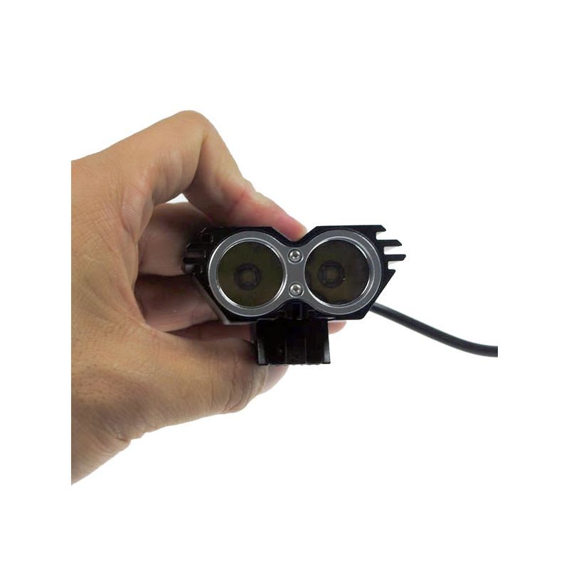 Solarstorm X2 lampada anteriore per biciclette 2000 lumen LED 2xU2 IP65 quattro modalità illuminazione bici notturna sicurezza ciclismo resistenza all'acqua visibilità eccellente