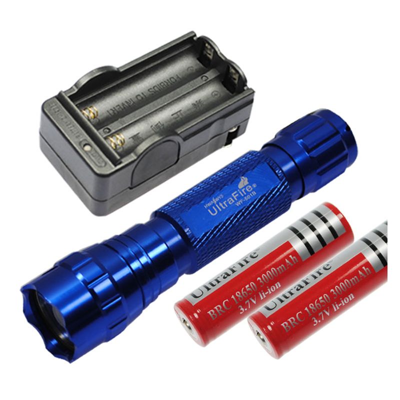 Torcia a LED UltraFire 501b 1300 lumen con cinque modalità interruttore tattico costruzione in alluminio torcia potente per illuminazione personale caricabatterie incluso 18650 torcia affidabile