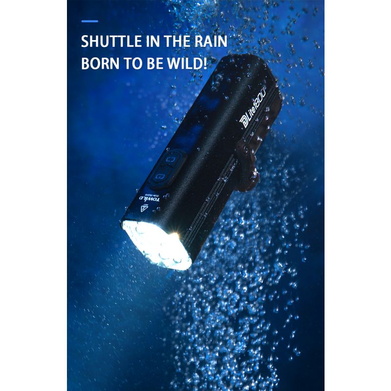 Scopri TOWILD DLite 1800 lampada frontale bici ricaricabile USB con batteria 21700 5000mAh 2100 lumen massimi e supporto stile GoPro per ciclismo notturno e visibilità eccellente