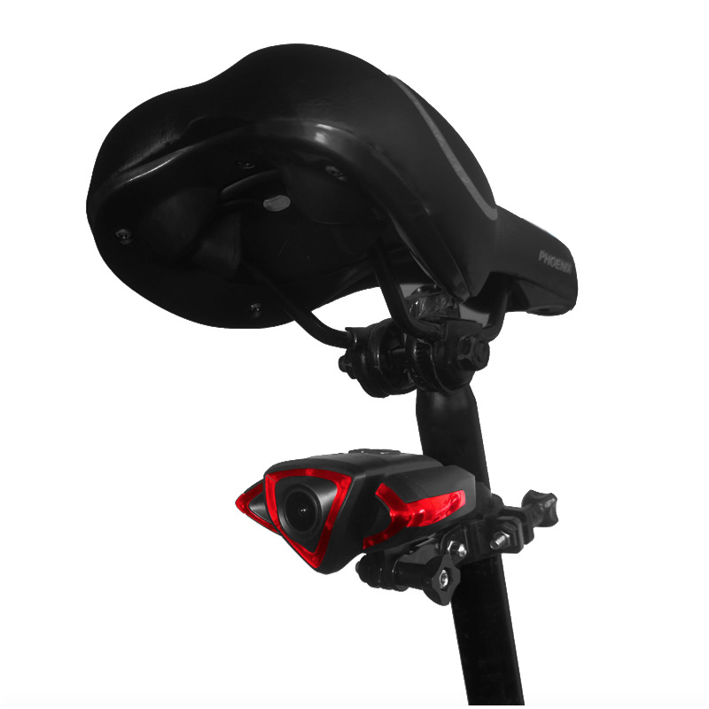Registratore Fanale Posteriore per Bicicletta Fotocamera 1080P Accessori Innovativi per Sicurezza Ciclistica Telecomando Wireless Intelligente per Ciclismo Avventura e Urbano