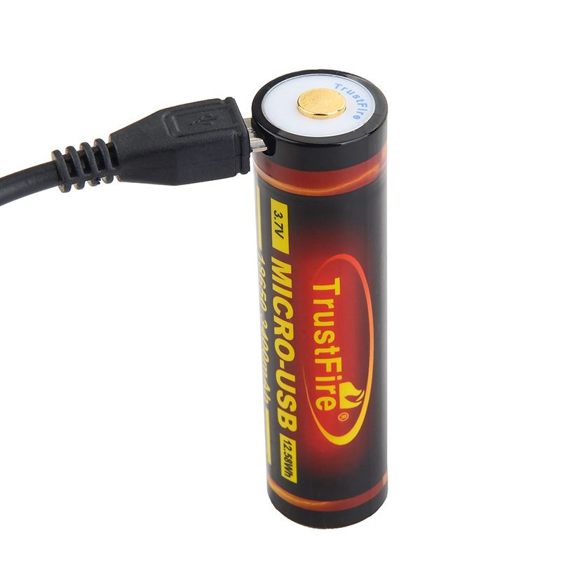 Batteria ricaricabile TrustFire 18650 3400mAh 3.7V con Micro USB per torce e droni alta capacità ed eco-compatibile per attività outdoor ed elettronica energia sostenibile