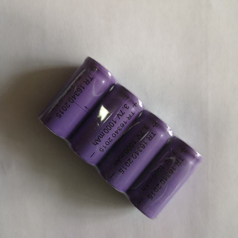 Batteria Ricaricabile TR 16340 1000mAh 3.7V UltraFire Litio Compatibile per Fotocamere Digitali e Giocattoli Elettronici Soluzione Energetica Eco-Compatibile e Duratura