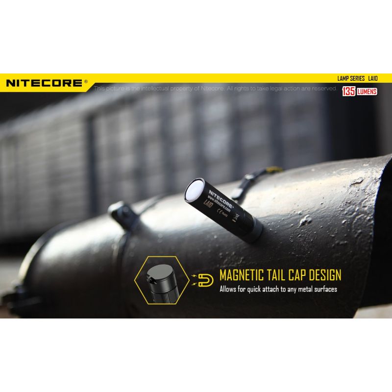 Nitecore LA10 torcia mini EDC con Nichia XP-G2 S3 LED 135 lumen torcia compatta torcia leggera da campeggio design twist-to-activate ideale per outdoor accessorio elegante