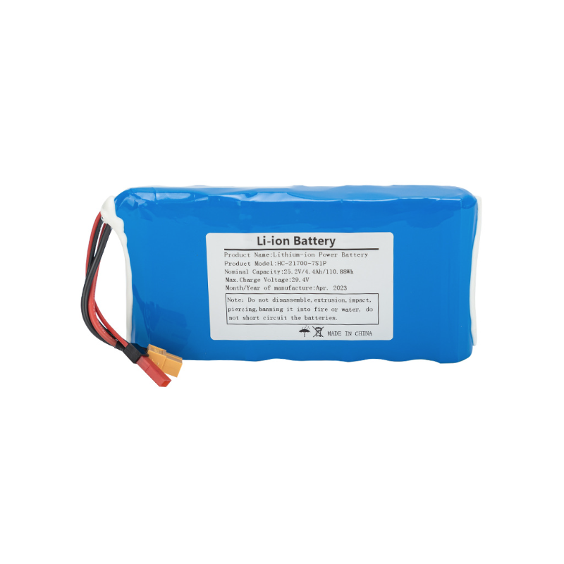 Pacco Batteria 21700-7S1P-25.2V 5C per Skateboard a Quattro Ruote Capacità 4000mAh-5000mAh con Protezione da Sovraccarico e Alta Corrente di Scarica ideale per Avventure Lunghe