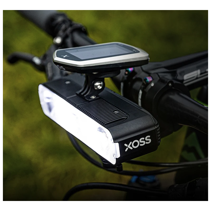 XOSS XL3000 Luce Bici Impermeabile 3000 Lumen Lampada Frontale Ricaricabile Tipo C Per Giri Notturni Accessorio Essenziale Ciclismo Visibilità Sicurezza 10 Modalità di Illuminazione