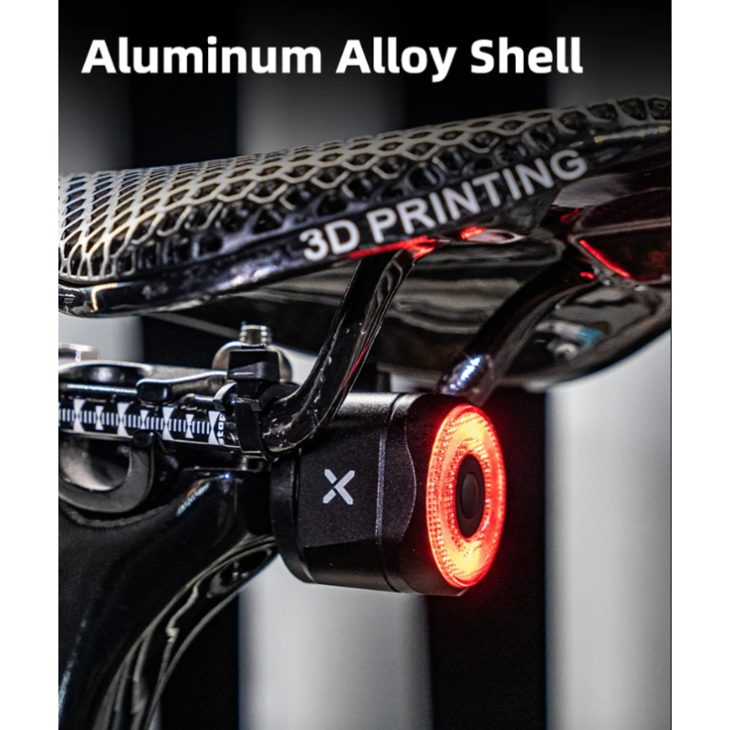 XOSS XR Pro fanale posteriore per ciclismo con rilevamento automatico del freno luce impermeabile e ricarica USB accessorio per bici per sicurezza e visibilità con design moderno e aerodinamico