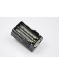Caricabatterie digitale OEM per batterie ricaricabili 2x18650
