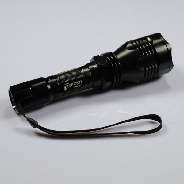 Torcia LED UniqueFire HS-802 Luce Verde per Avventure all'Aperto Robusta e Impermeabile Portata 500m Lega di Alluminio 6061t Anti-abrasiva per Alpinismo ed Emergenze