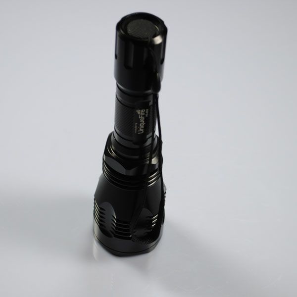 Torcia LED UniqueFire HS-802 Luce Verde per Avventure all'Aperto Robusta e Impermeabile Portata 500m Lega di Alluminio 6061t Anti-abrasiva per Alpinismo ed Emergenze