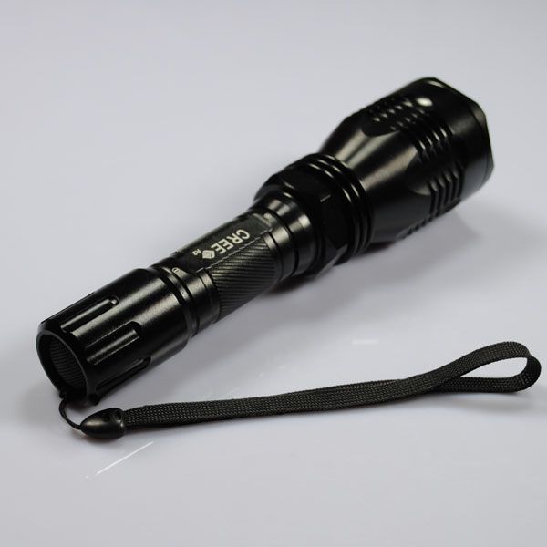 UniqueFire HS-802 Torcia LED Lunga Portata Ideale per Avventure Notturne Alpinismo Impermeabile Lega di Alluminio 6061t Xpe Q5 LED Durata 100000 Ore Visibilità Notturna Resistente