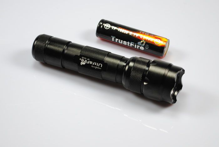 UltraFire WF-502B T6 LED 1200 Lumen Torcia Durevole 5 Modalità Luce da Campeggio ed Emergenza Illuminazione Affidabile