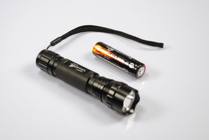 UltraFire WF-501B 1300 Lumen LED Torcia Tattica 5 Modalità per Campeggio Escursioni Emergenze Attrezzatura Durevole