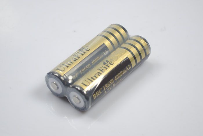 Batteria ricaricabile agli ioni di litio Ultrafire BRC 18650 4000mAh ad alta capacità e ricarica rapida per dispositivi da esterno