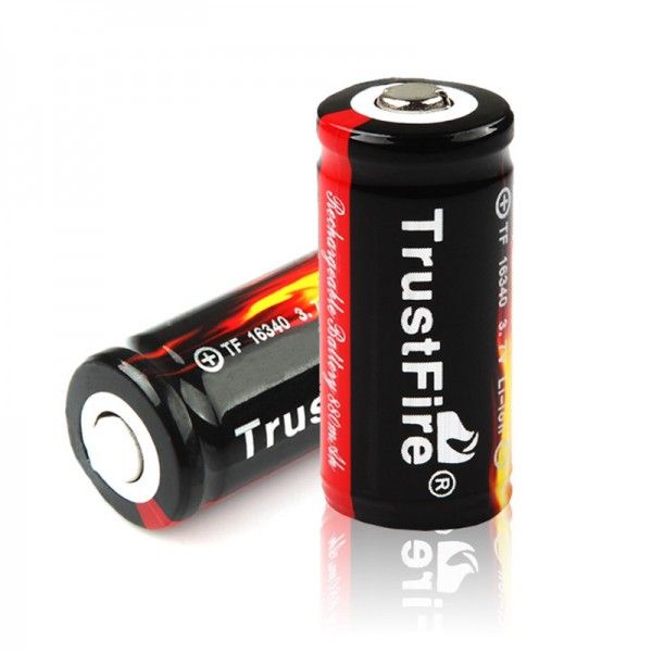 TrustFire 16340 CR123A 3.7V 880mAh Batteria Ricaricabile Protetta Eco-friendly per Fotocamere e Dispositivi Medici