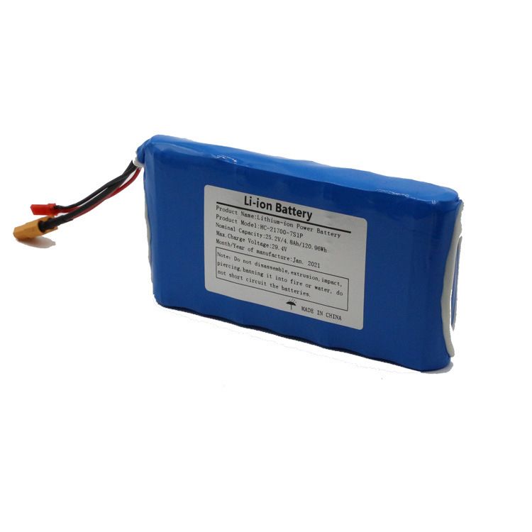 21700-7S1P-25.2V Pacco batteria ad alta capacità, soluzione energetica leggera per skateboard agli ioni di litio con robuste caratteristiche di sicurezza