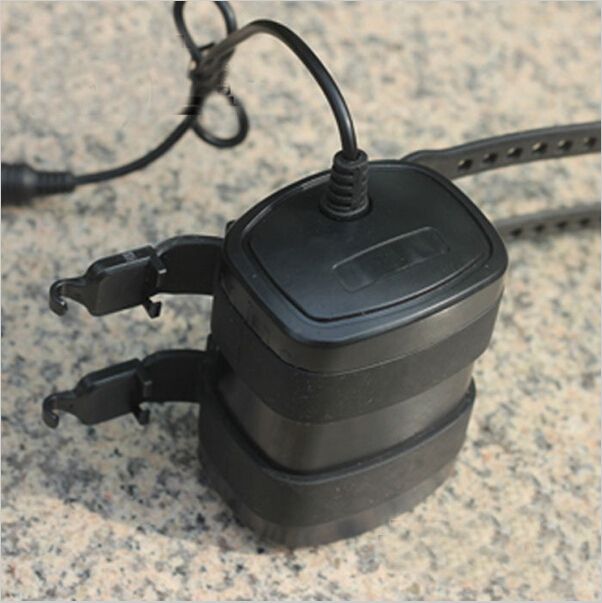 Pacco batteria ricaricabile agli ioni di litio da 8,4 V e 8000 mAh, impermeabile, formato 18650, per luci LED per biciclette e lampade frontali.