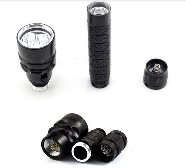 Illuminate Adventures SK68 Q5 LED Torcia portatile mini ZOOM 6000 lumen Luce da campeggio durevole e impermeabile