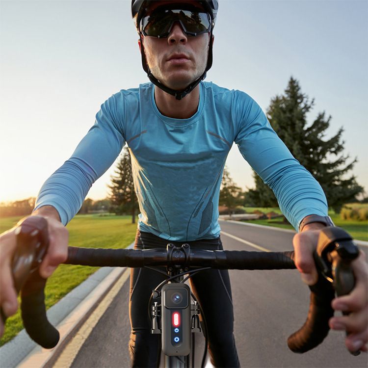 Luce posteriore registratore per bicicletta 1080P con videocamera HD, accessori per ciclismo urbano e mountain bike.