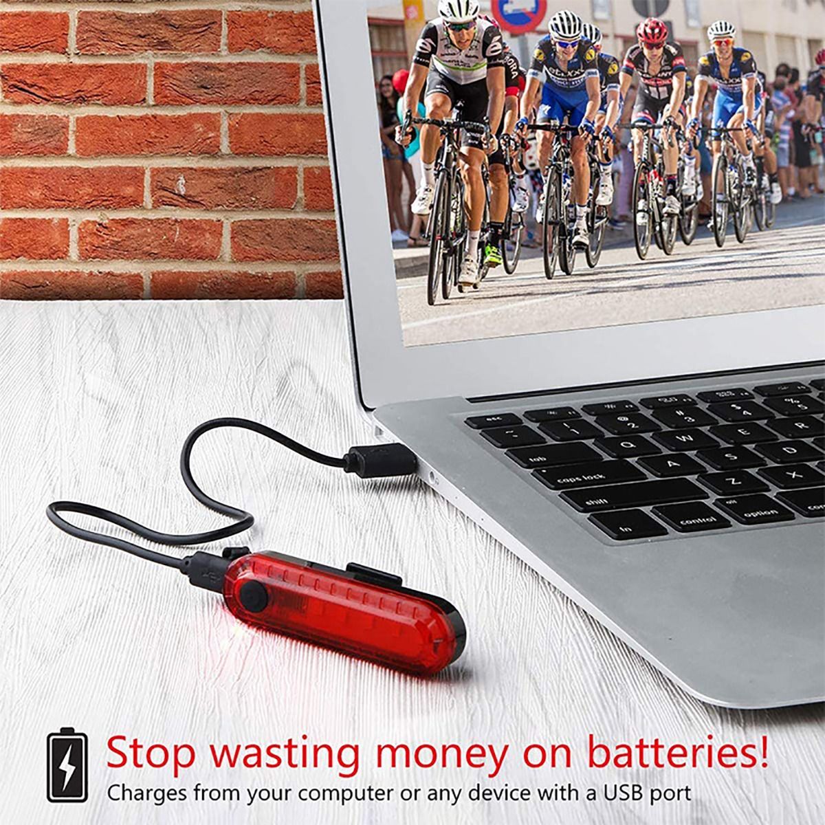 Luce posteriore per bicicletta ricaricabile via USB, ultraluminosa con tecnologia LED, design compatto per la sicurezza in bicicletta