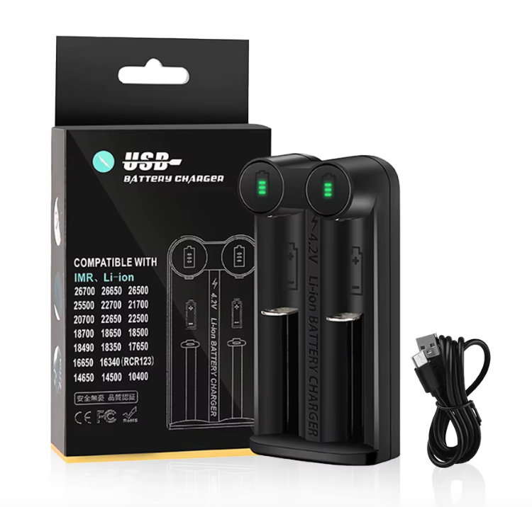 Nuovo caricabatterie 21700 per batterie al litio ricaricabili 18650 CR123A 14500 con tecnologia MCU intelligente e slot indipendenti funzioni di sicurezza e attivazione a 0 volt