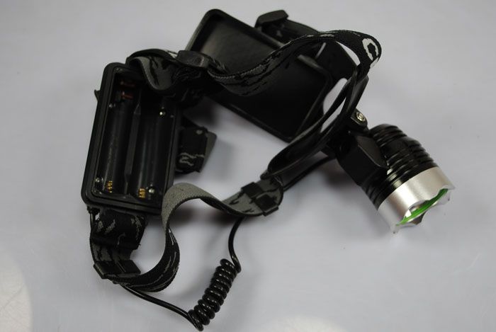 UltraFire A1 1200 Lumen Faro Frontale ad Alta Potenza con LED T6, 3 Modalità, Leggero e Impermeabile per Esterni