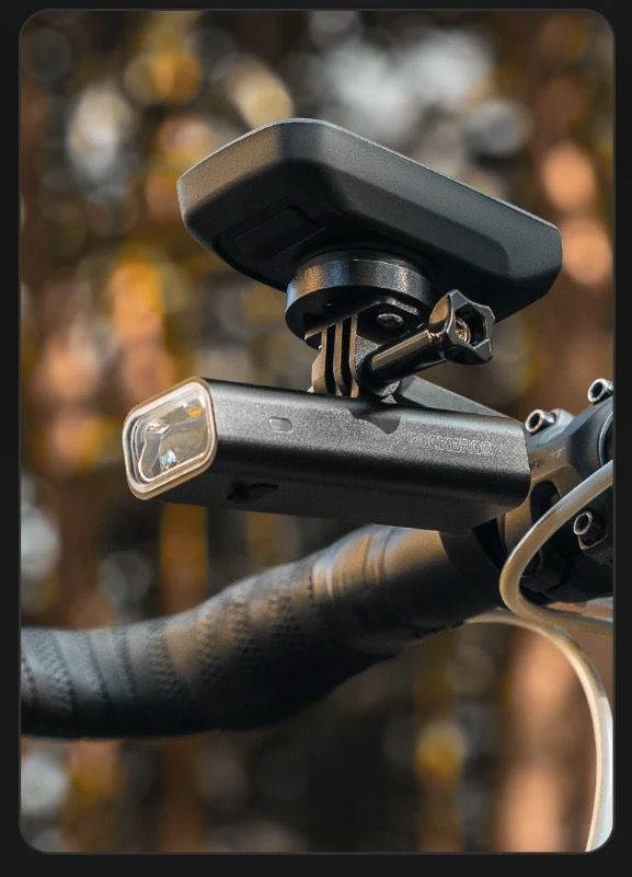 ROCKBROS RHL-1000LUMEN Luce anteriore per bici con 1000 lumen alta luminosità antipioggia ricaricabile Type-C ideale per ciclismo notturno e ciclisti di montagna robusta e versatile