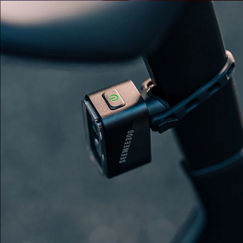 Magicshine SEEMEE300 Luce Posteriore Intelligente con 300 Lumen, Visibilità a 360°, Impermeabile IPX6, Luce di Sicurezza per Ciclismo