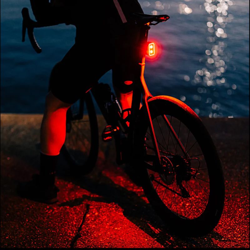 Magicshine SEEMEE300 Luce Posteriore Intelligente con 300 Lumen, Visibilità a 360°, Impermeabile IPX6, Luce di Sicurezza per Ciclismo