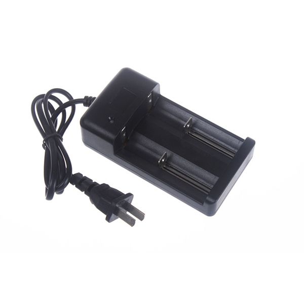 UltraFire Doppio 18650 26650 Caricabatterie Ricaricabile per Viaggi Sicuro AC 100-240V Compatibilità Universale