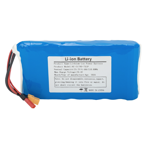 Pacco Batteria 21700-7S1P-25.2V 5C per Skateboard a Quattro Ruote Capacità 4000mAh-5000mAh con Protezione da Sovraccarico e Alta Corrente di Scarica ideale per Avventure Lunghe
